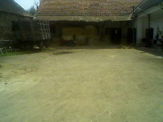 dvorek